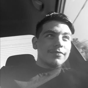 Meet your Posher, Johnathan